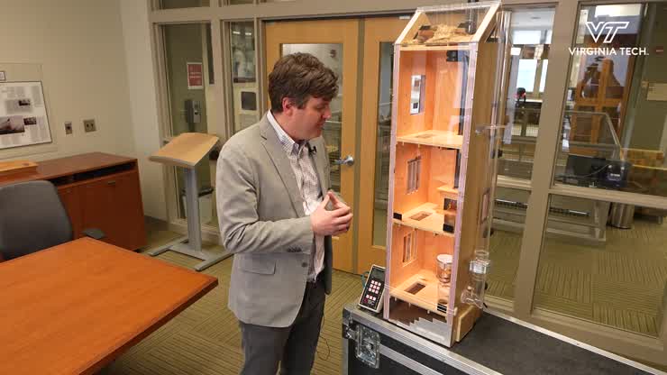 Demonstrating how radon moves through homes