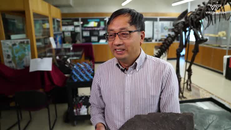 Geosciences professor discovers 550 million-year-old fossil