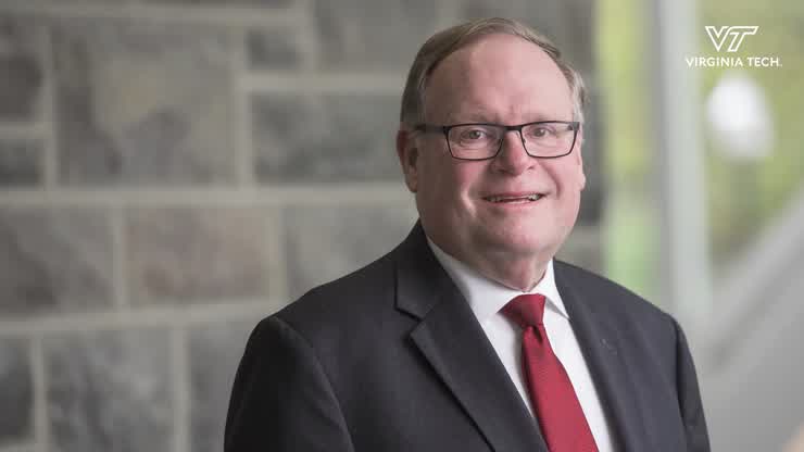 John Dooley honored with 2022 Alumni Distinguished Service Award
