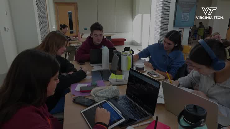 Students fill up study spaces on Reading Day