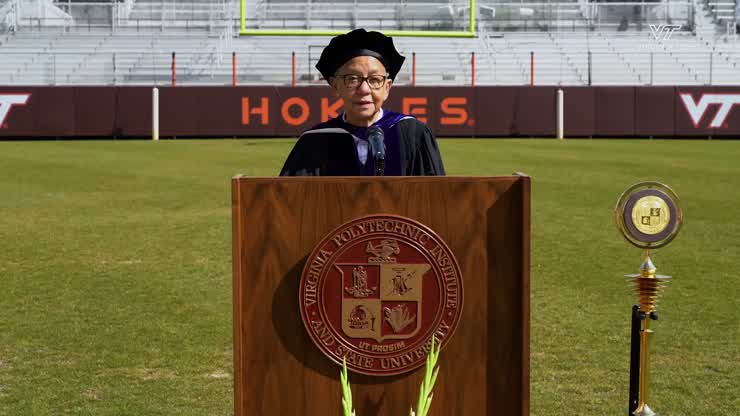 Nikki Giovanni dedicates poem to the Class of 2020