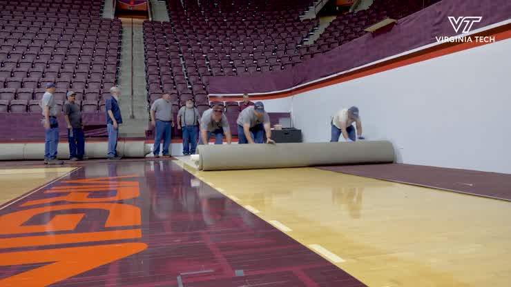 Facilities Operations preps for spring commencement