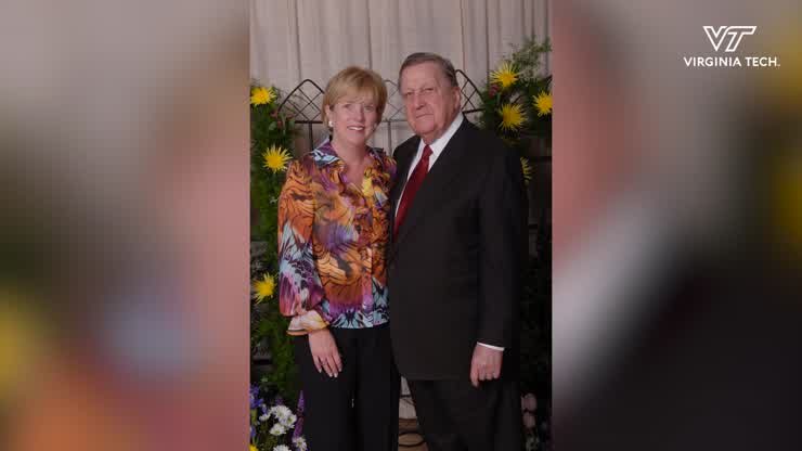 Nicholas Street honored with Ut Prosim medal