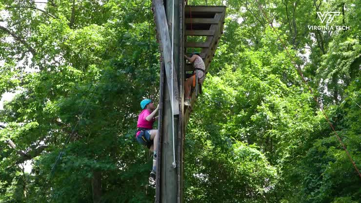Former 4-H campers pay it forward