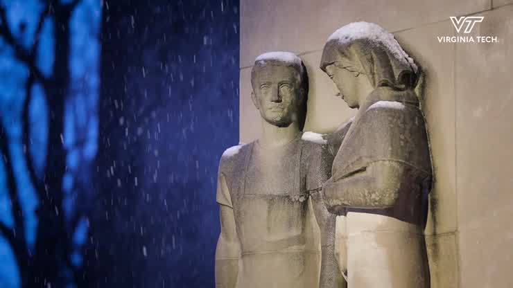 First snow of the new year adorns Blacksburg campus