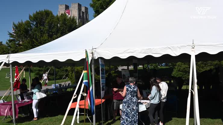 Students discover study abroad opportunities at the fall fair