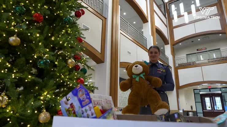 Cadets collect toys for tots
