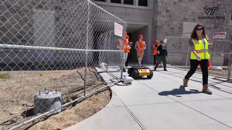 Undergraduate research project focuses on multi-robot systems in construction