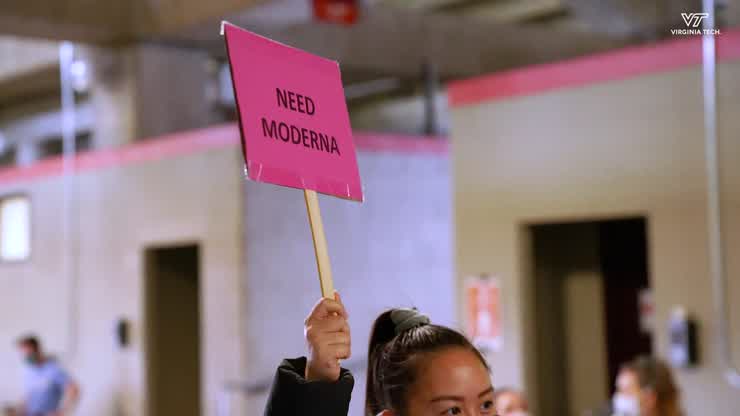 Thousands of students head to Lane Stadium for COVID-19 vaccination clinic